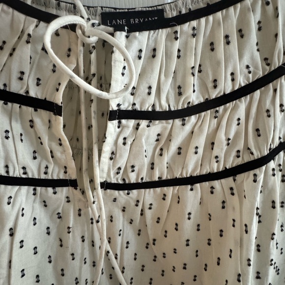 Lane Bryant Cream Blouse with Black Details - Picture 3 of 9